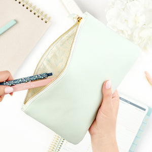 green zipper pouch edition 2 with pen and highlighter