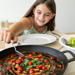 girl eating her grocery by ppp meal