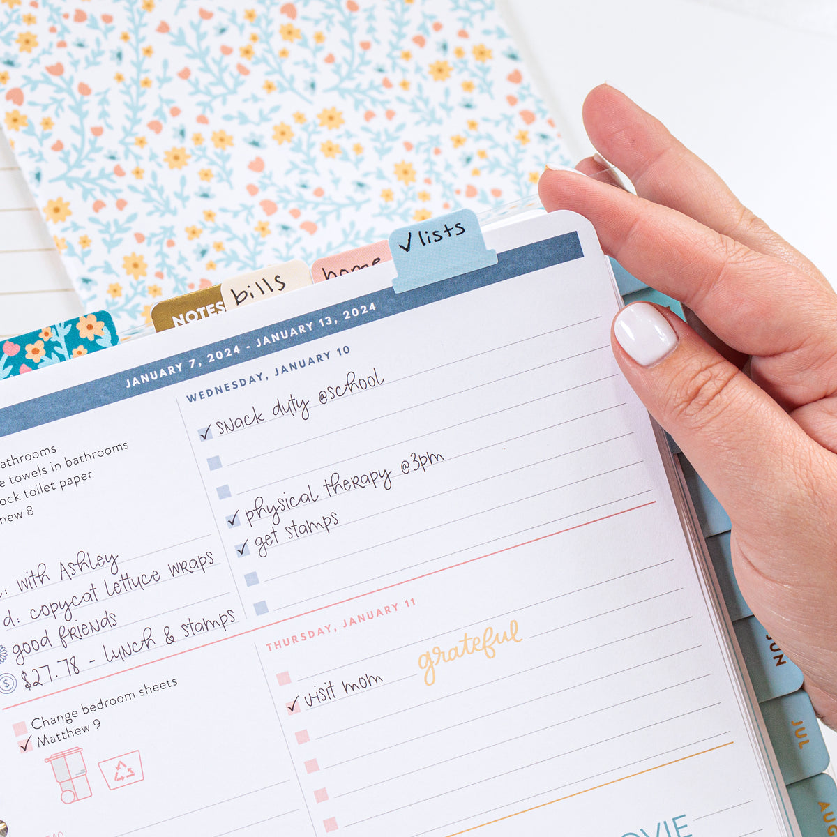 Home Planner with weekly tabs