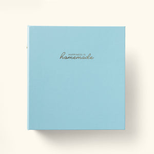 Front cover of Recipe Card Binder "happiness is homemade" in blue