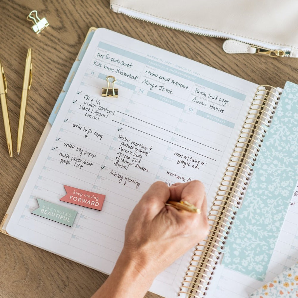 Passion Planner - Ever wonder what our top 5 favorite pens to use with our  Passion Planners are? ✍️✨📓 Well, here they are #Pashfam! ❤What kinds of  pens do you recommend? Let