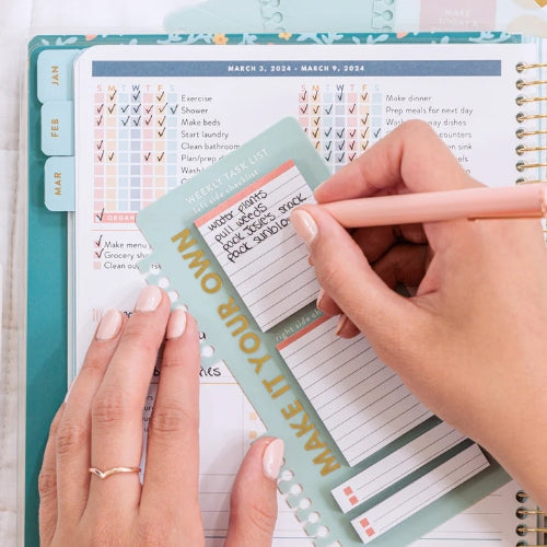 home planning on sticky notes