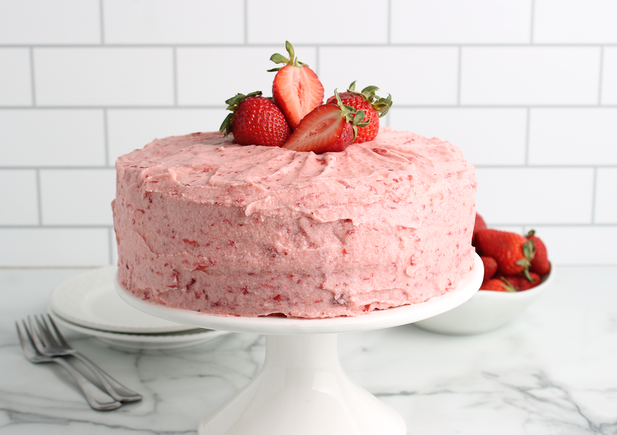 scrumptious strawberry cake